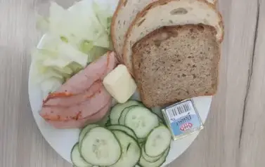 Posiłek dla diety podstawowej z dnia 14.10.25r.- kolacja